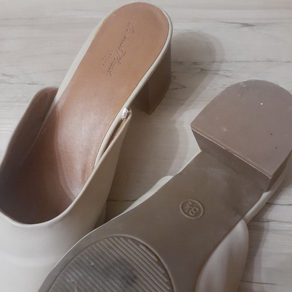 Vintage Mule Heels - Picture 4 of 6